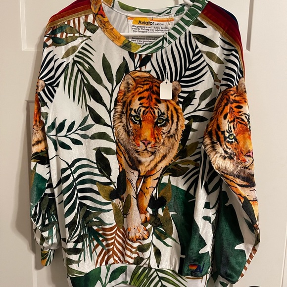 COPY - Aviator nation. Tiger Velvet sweatshirt. Never worn. - Picture 6 of 16